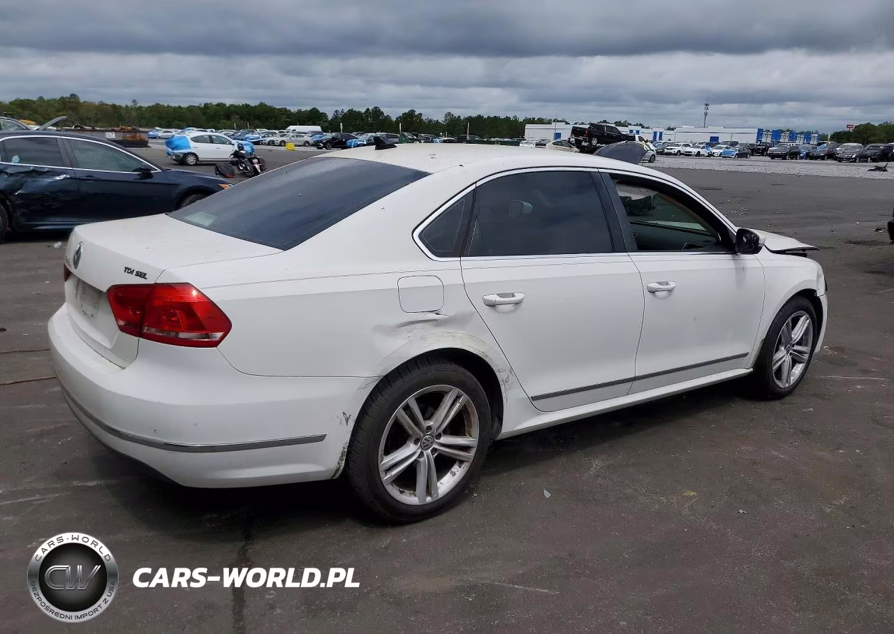 2014 Volkswagen Passat Sel VIN:1VWCN7A35EC119861 - 3