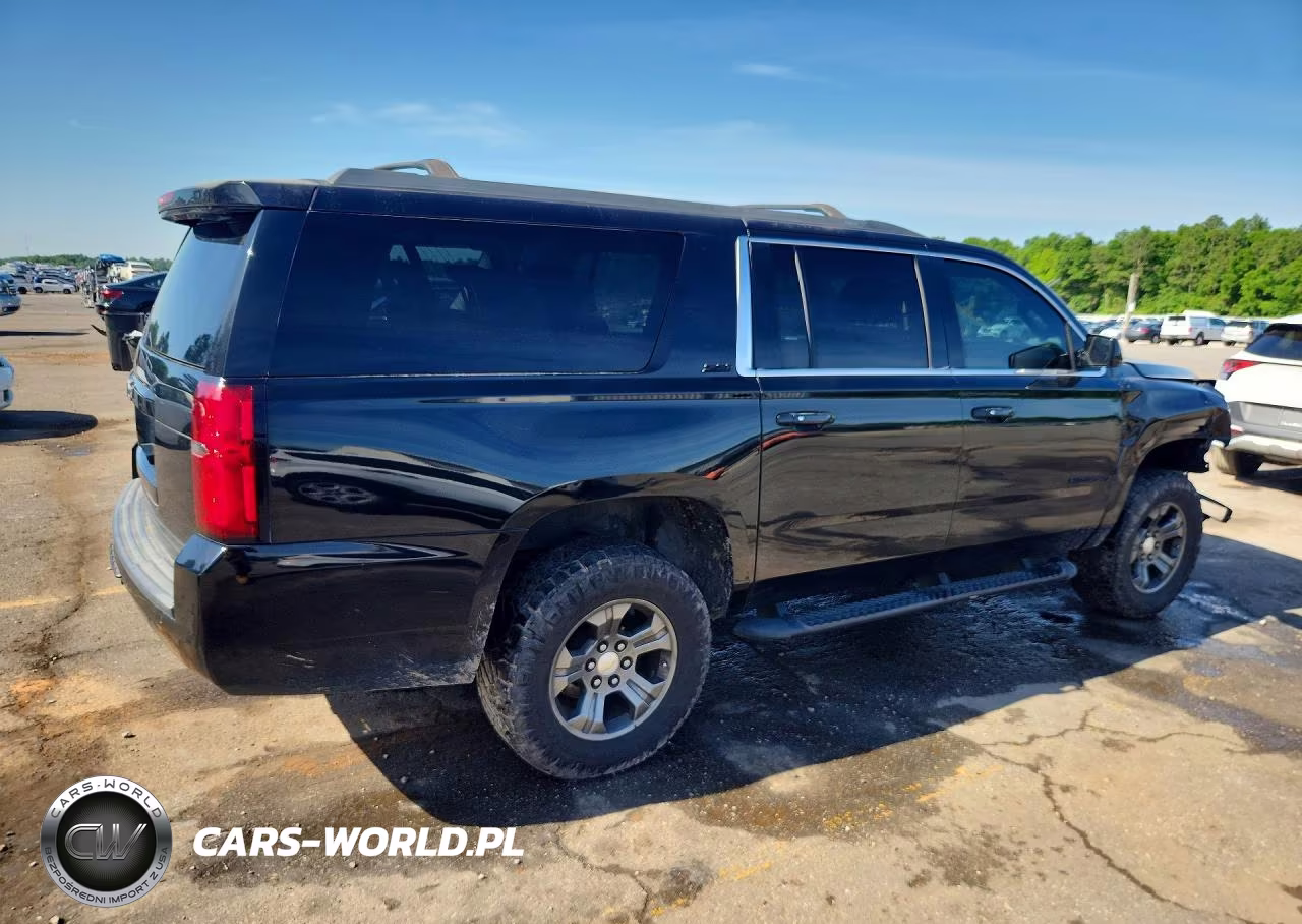 2017 Chevrolet Suburban K1500 Lt VIN:1GNSKHKC4HR272218 - 3