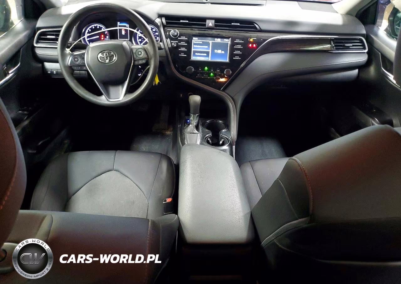 2019 Toyota Camry Le VIN:4T1B11HK1KU748944 - 8