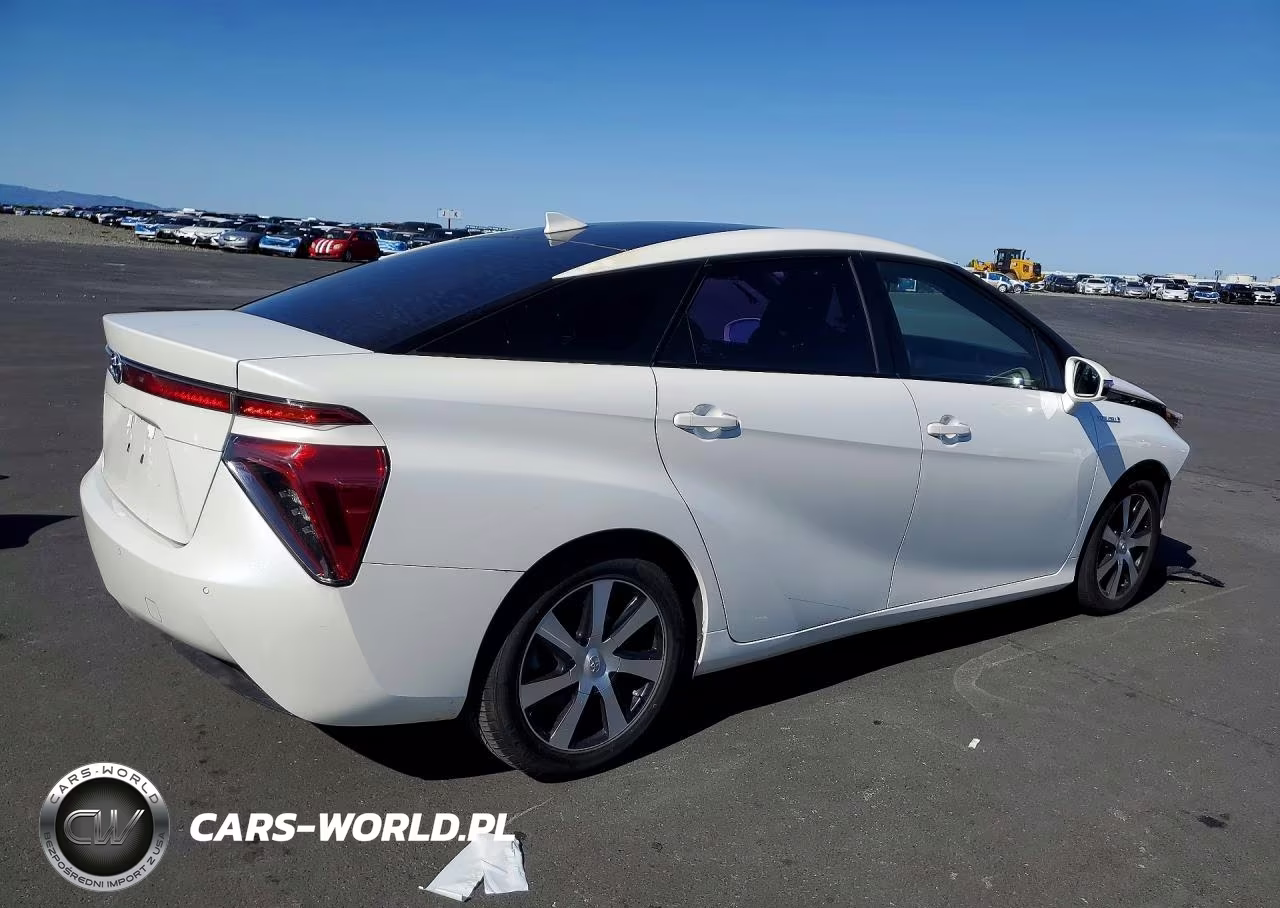 2016 Toyota Mirai VIN:JTDBVRBD6GA000734 - 3