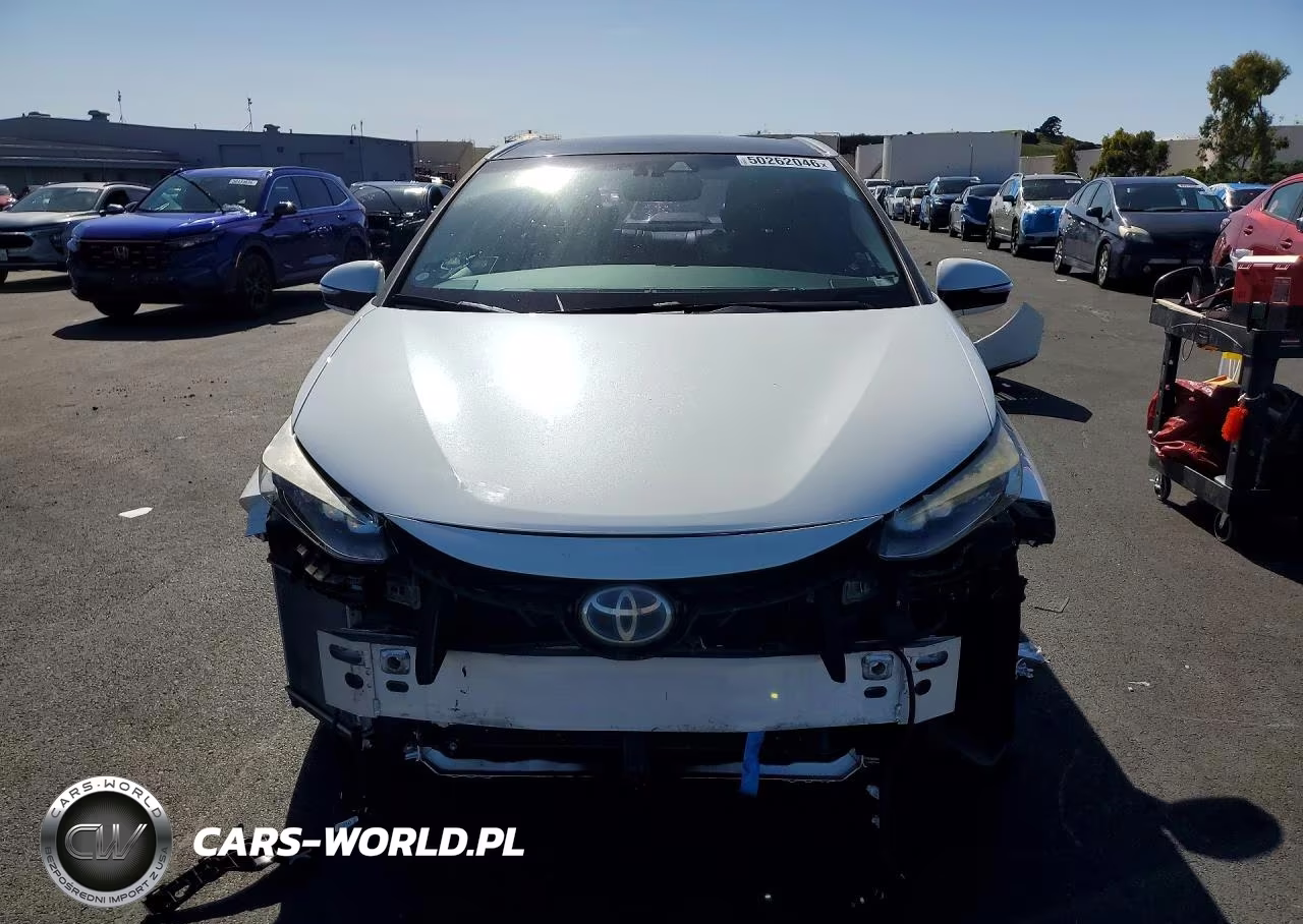 2016 Toyota Mirai VIN:JTDBVRBD6GA000734 - 5