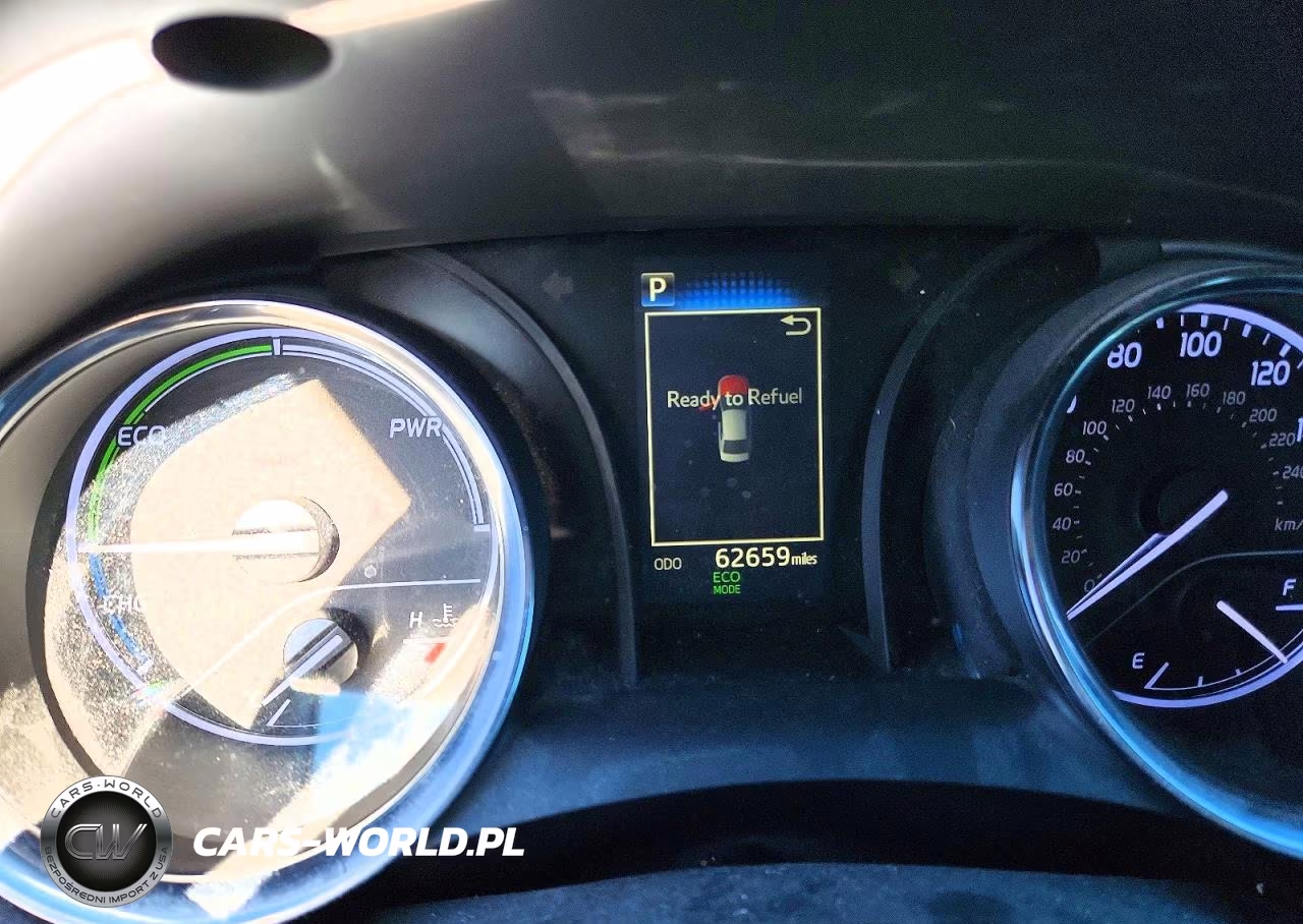 2018 Toyota Camry Le VIN:4T1B31HK8JU508489 - 9