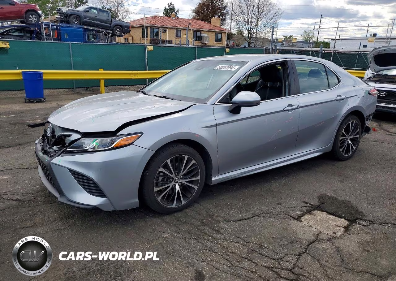 2020 Toyota Camry Se – zdjęcie 1 z 13