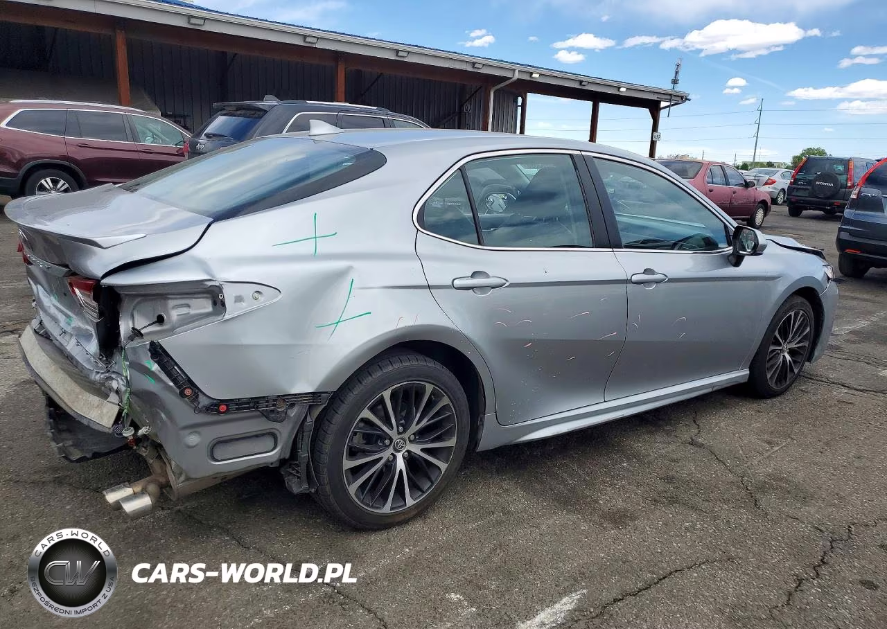 2020 Toyota Camry Se VIN:4T1G11AK3LU907075 - 3