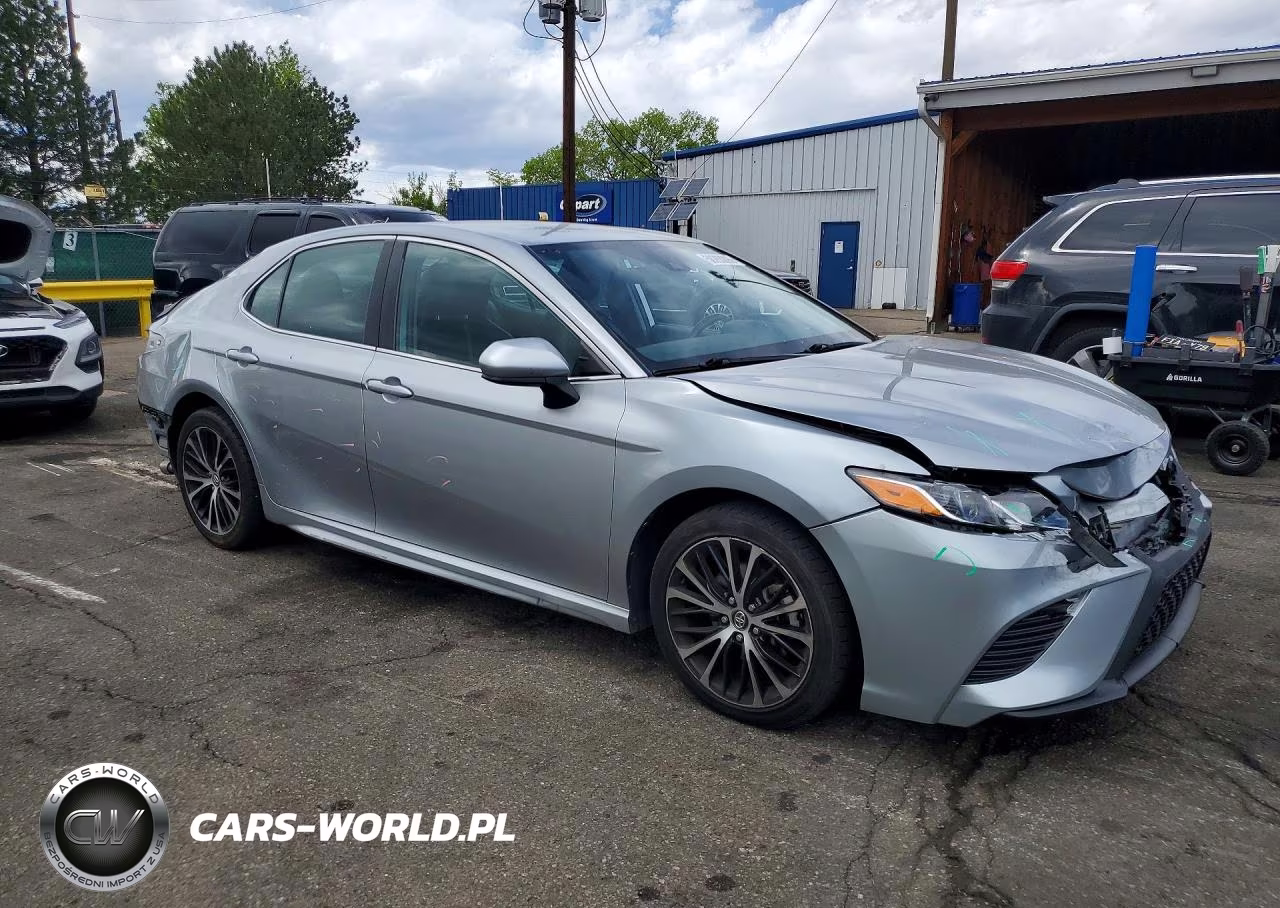 2020 Toyota Camry Se VIN:4T1G11AK3LU907075 - 4