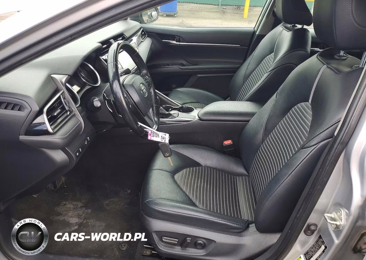 2020 Toyota Camry Se VIN:4T1G11AK3LU907075 - 7