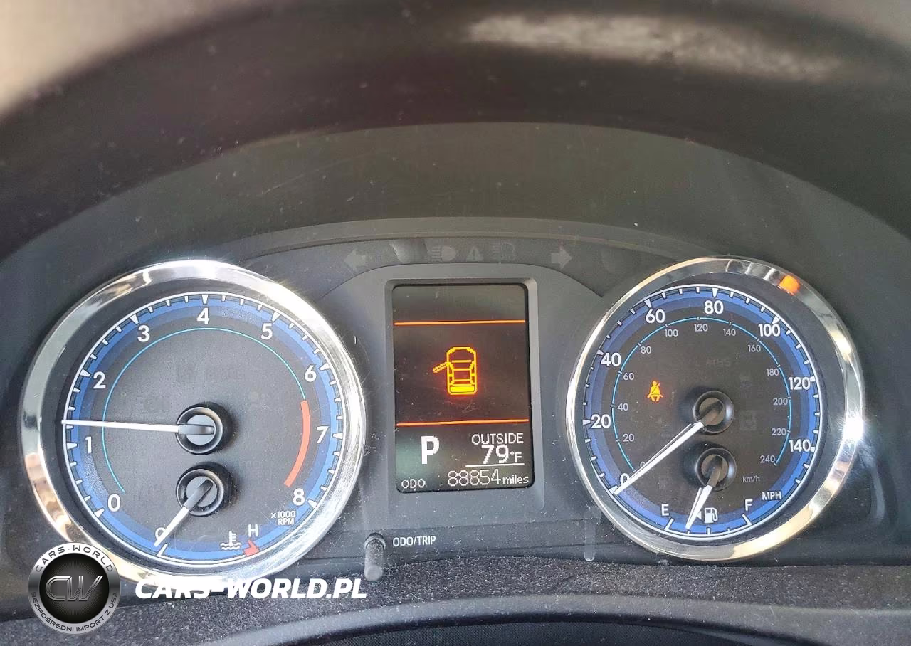 2019 Toyota Corolla Le VIN:5YFBURHE1KP890373 - 9