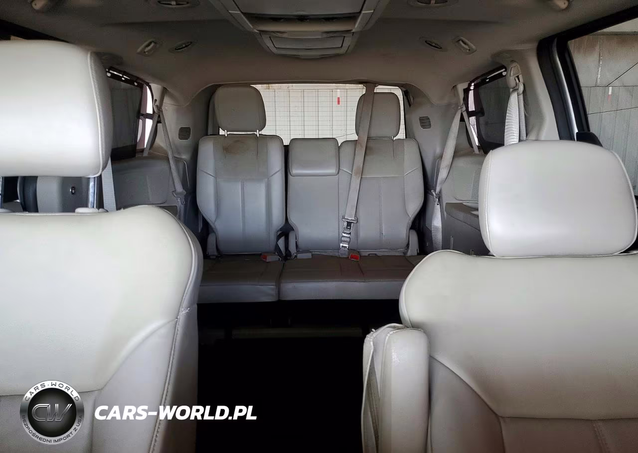 2011 Chrysler Town & Country Limited VIN:2A4RR6DG6BR690119 - 10