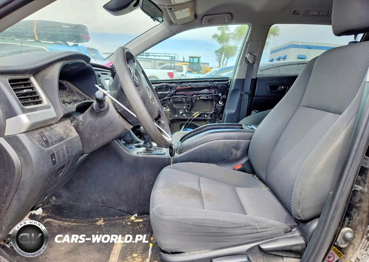 2019 Toyota Highlander Le VIN:5TDZARFHXKS048174 - 7