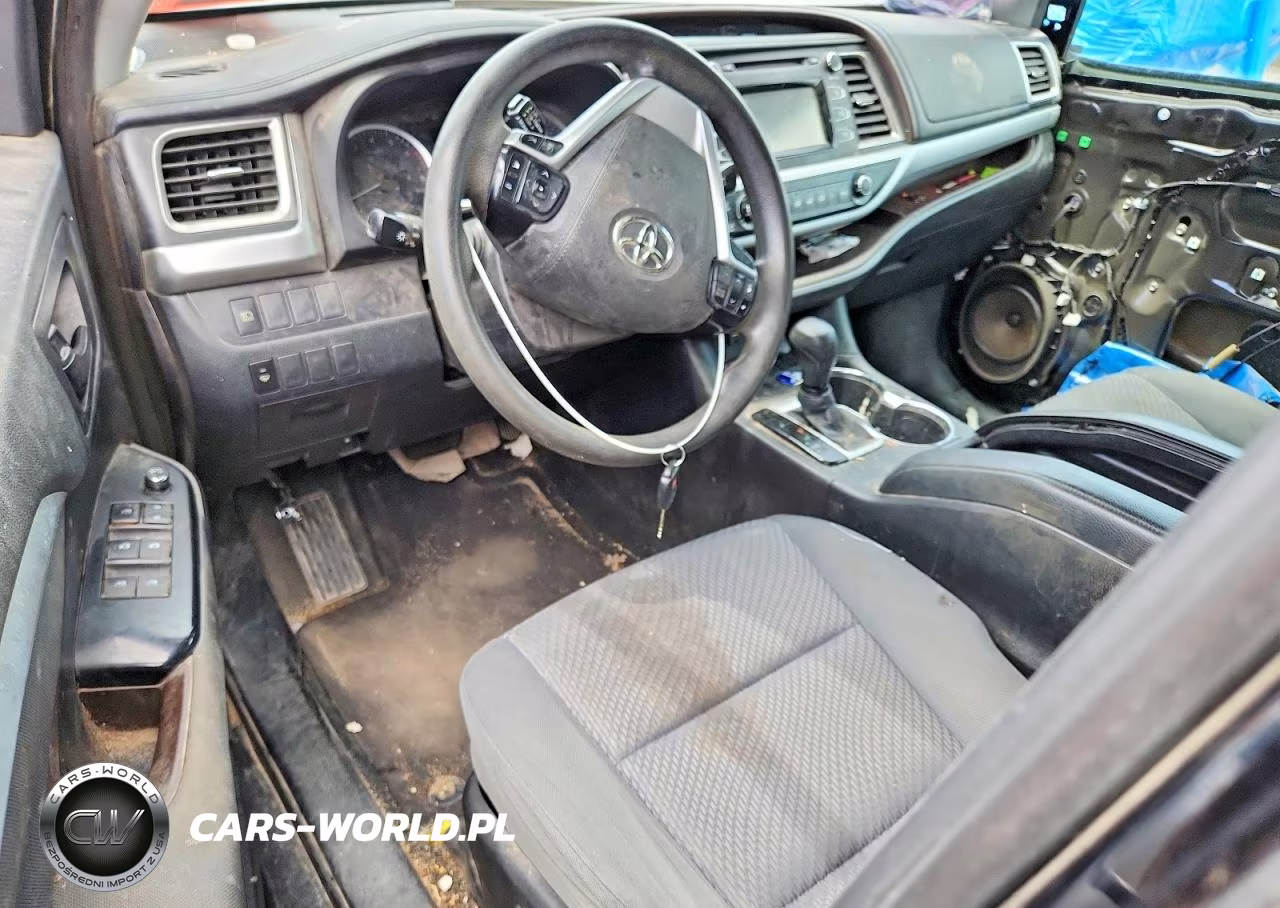 2019 Toyota Highlander Le VIN:5TDZARFHXKS048174 - 8
