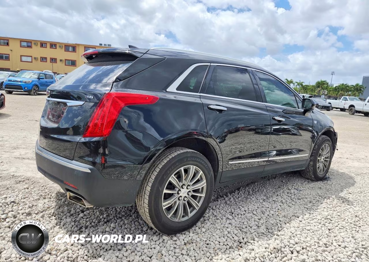 2018 Cadillac Xt5 Luxury VIN:1GYKNCRS5JZ136213 - 3