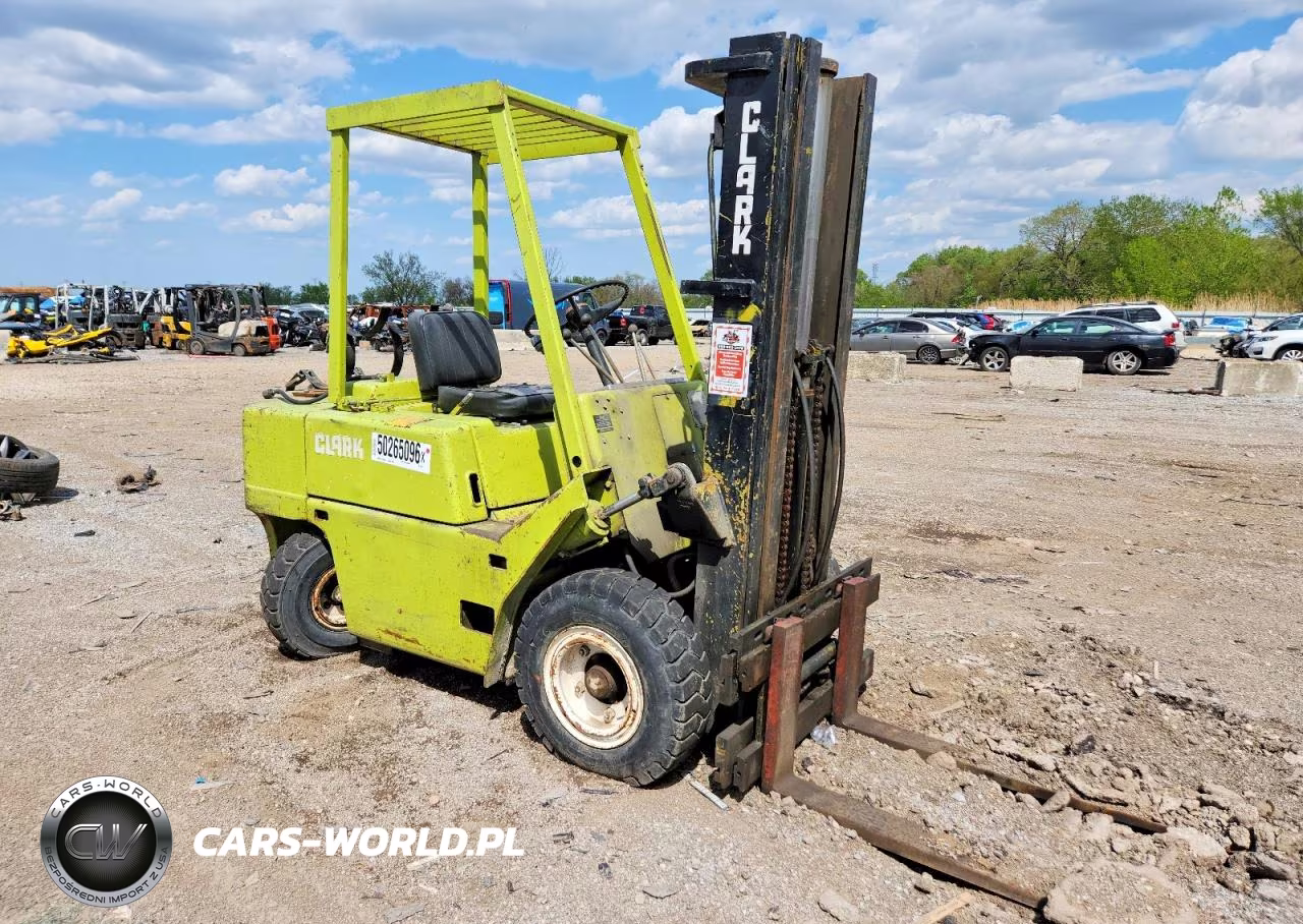 1987 Clark Forklift