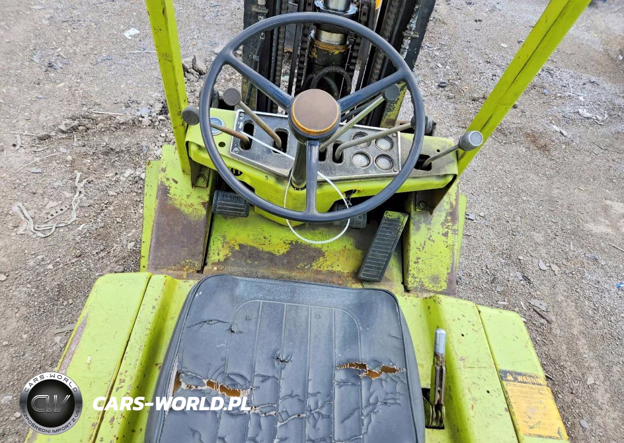 1987 Clark Forklift VIN:Y3553364322 - 5