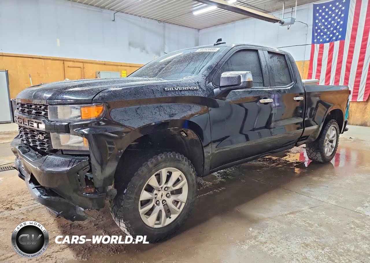 2020 Chevrolet Silverado K1500 Custom