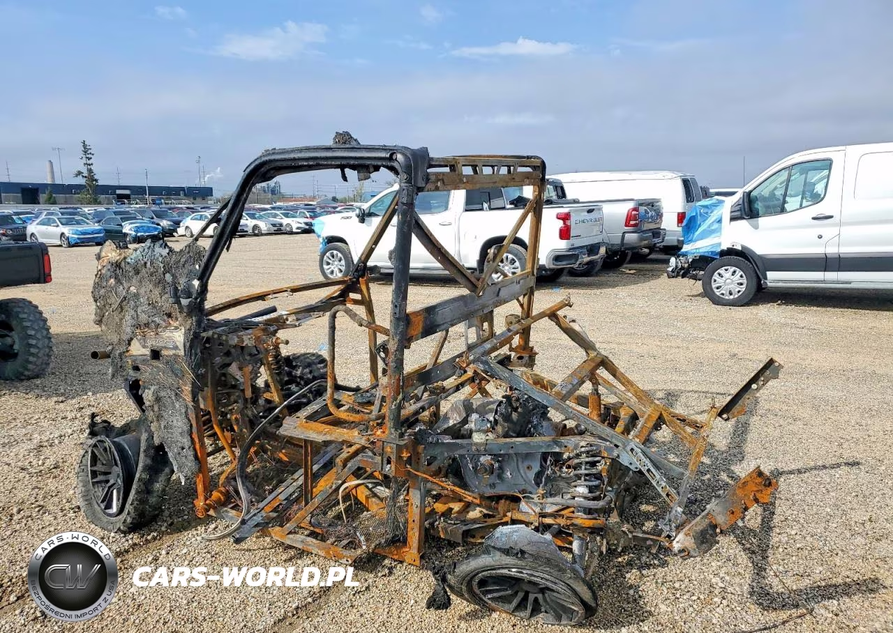 2020 Polaris Ranger Utility Vehicle VIN:4XARRE996L8008841 - 3