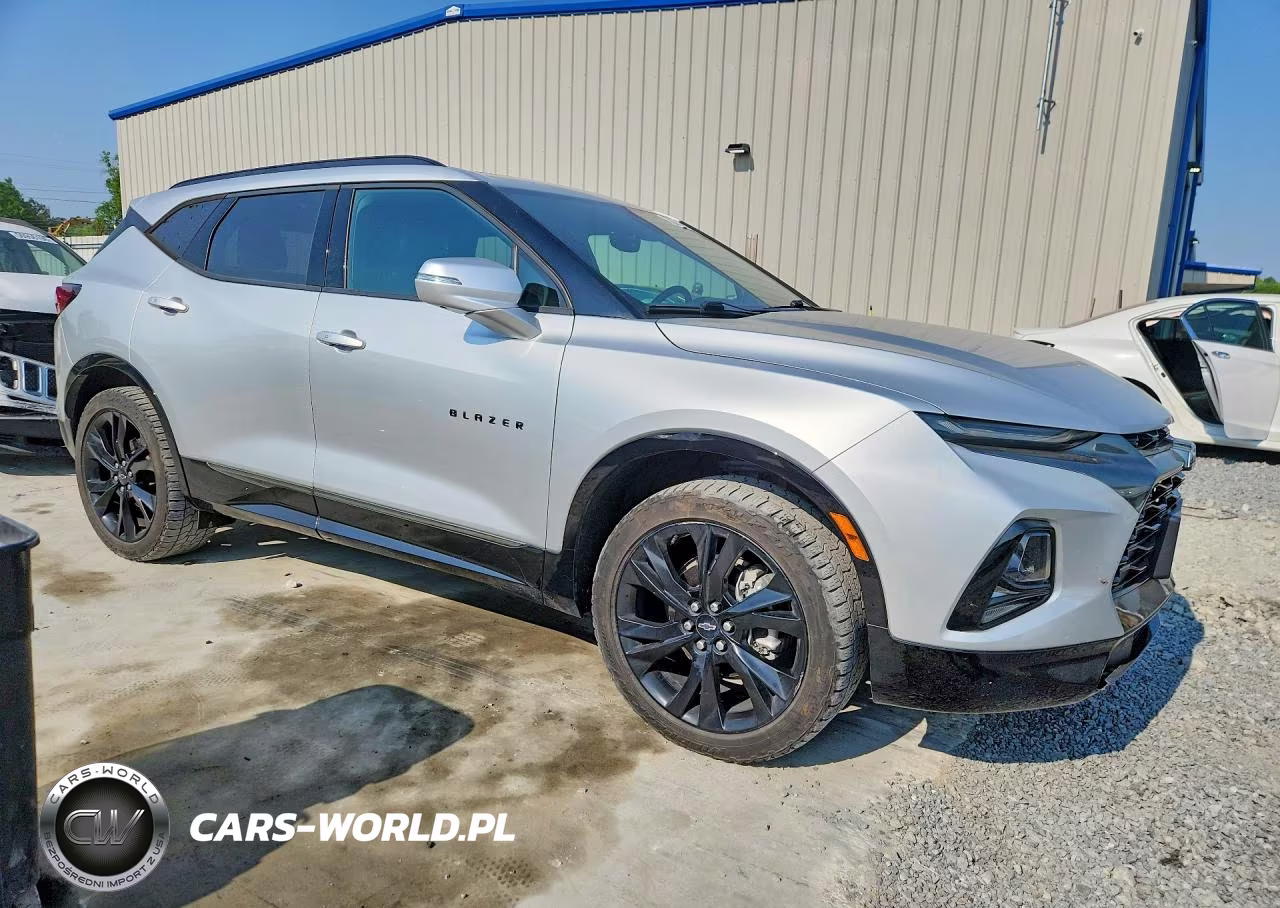 2021 Chevrolet Blazer Rs VIN:3GNKBERS4MS585823 - 4
