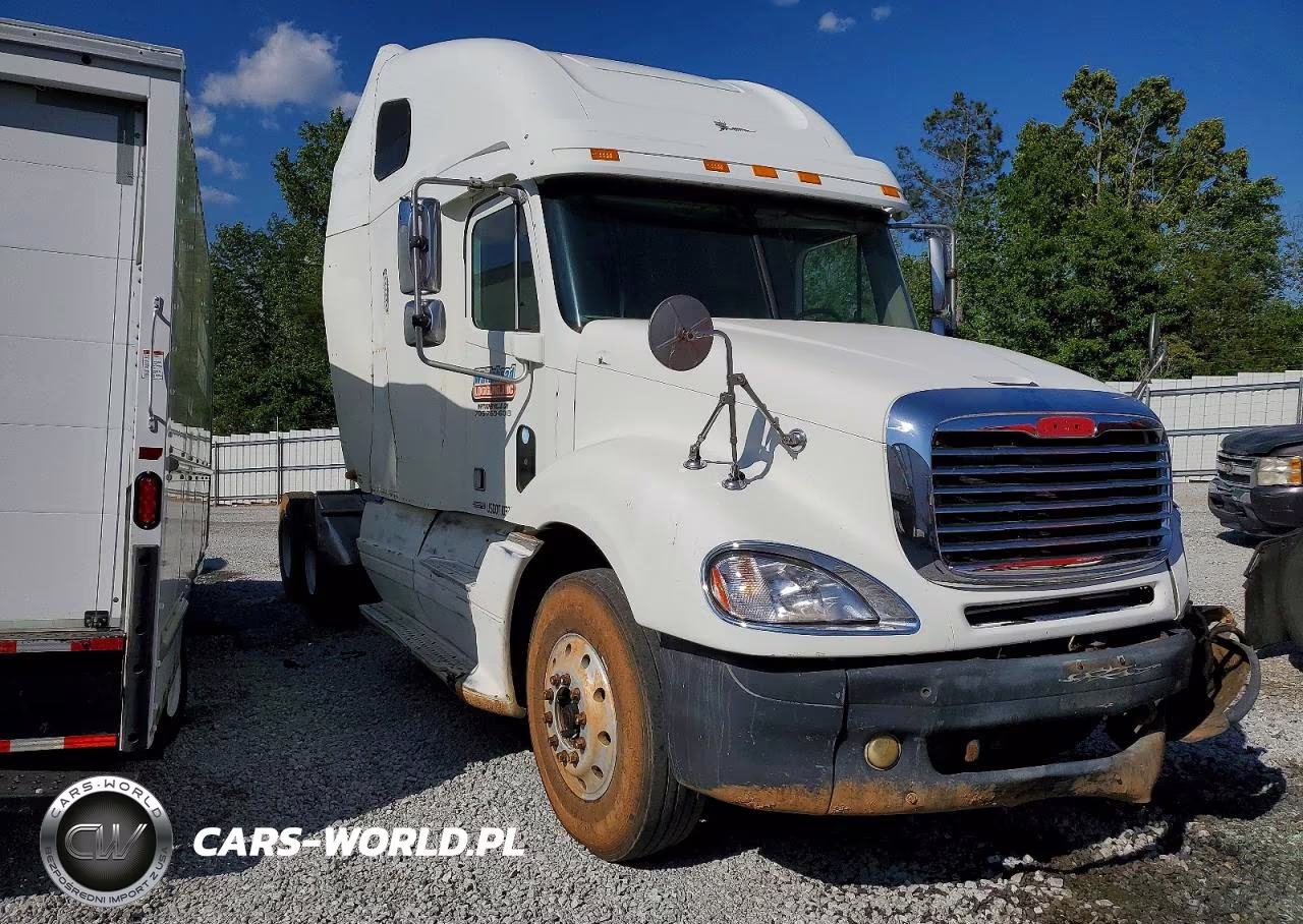2003 Freightliner Columbia 120 Semi Truck