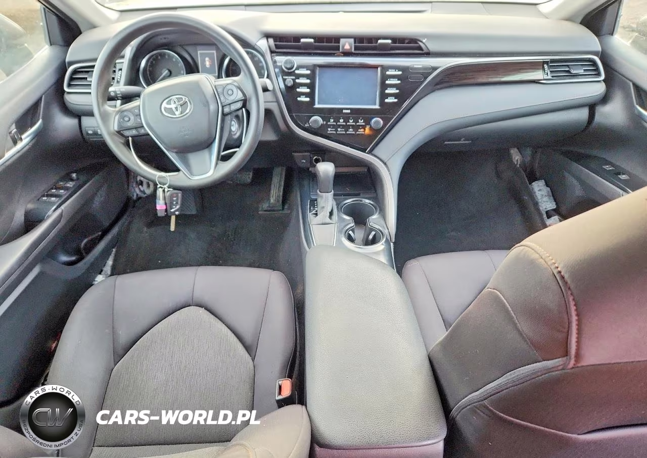 2020 Toyota Camry Le VIN:4T1C11AK4LU381859 - 8