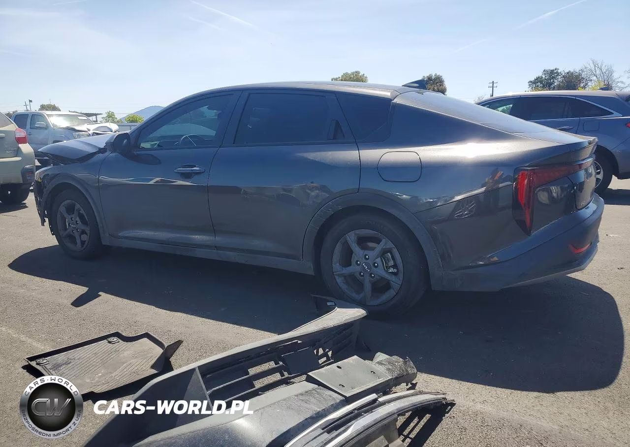 2025 Kia K4 Lxs VIN:3KPFT4DE8SE161950 - 2