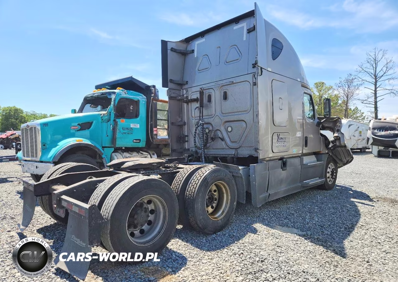 2019 Freightliner Cascadia 126 Semi Truck VIN:3AKJHHDR1KSKC0858 - 4