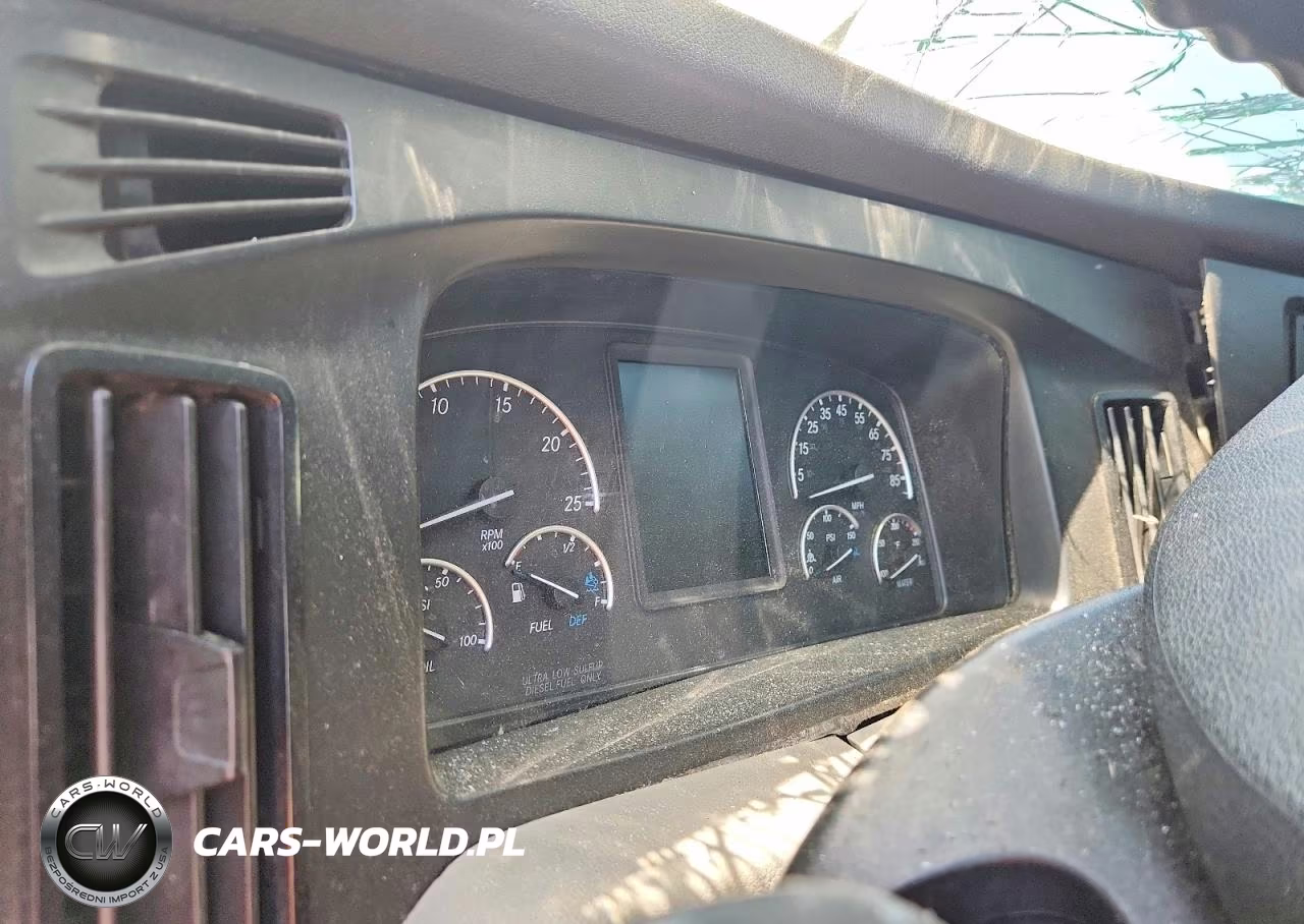 2019 Freightliner Cascadia 126 Semi Truck VIN:3AKJHHDR1KSKC0858 - 8