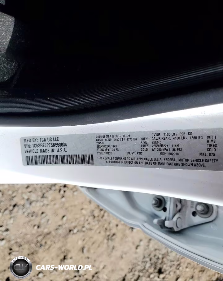 2025 Ram 1500 Laramie VIN:1C6SRFJP7SN558034 - 12
