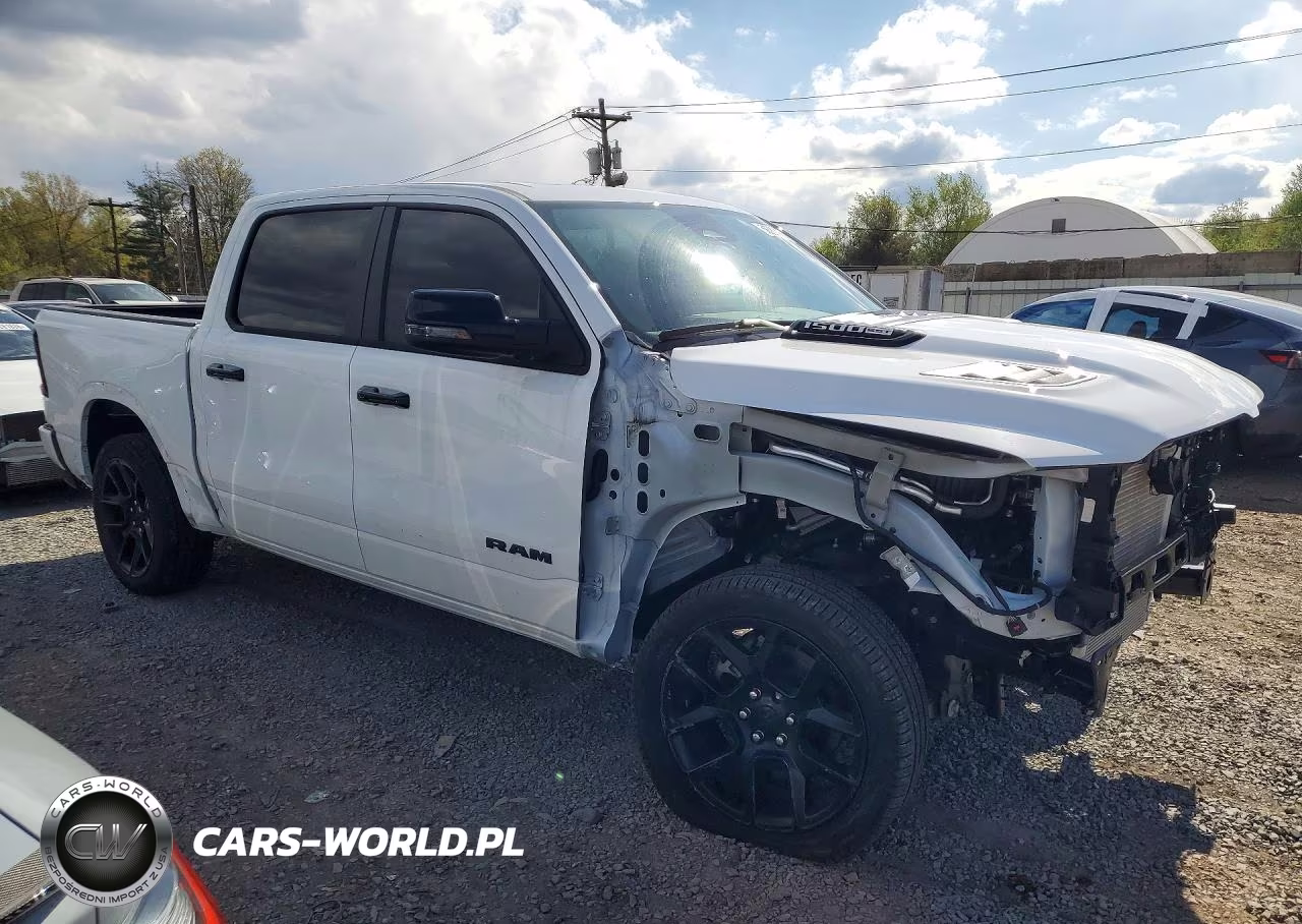 2025 Ram 1500 Laramie VIN:1C6SRFJP7SN558034 - 4