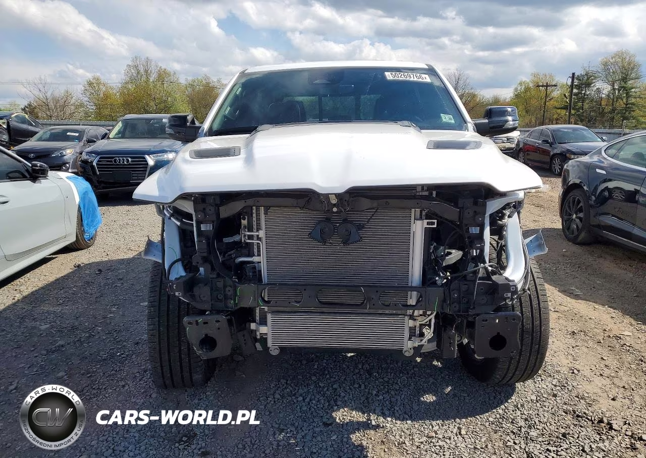 2025 Ram 1500 Laramie VIN:1C6SRFJP7SN558034 - 5
