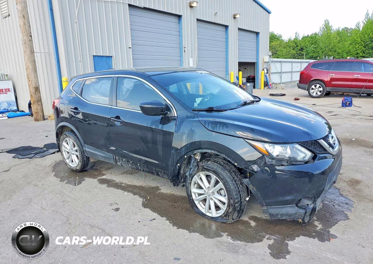 2017 Nissan Rogue Sport S VIN:JN1BJ1CP7HW028636 - 4