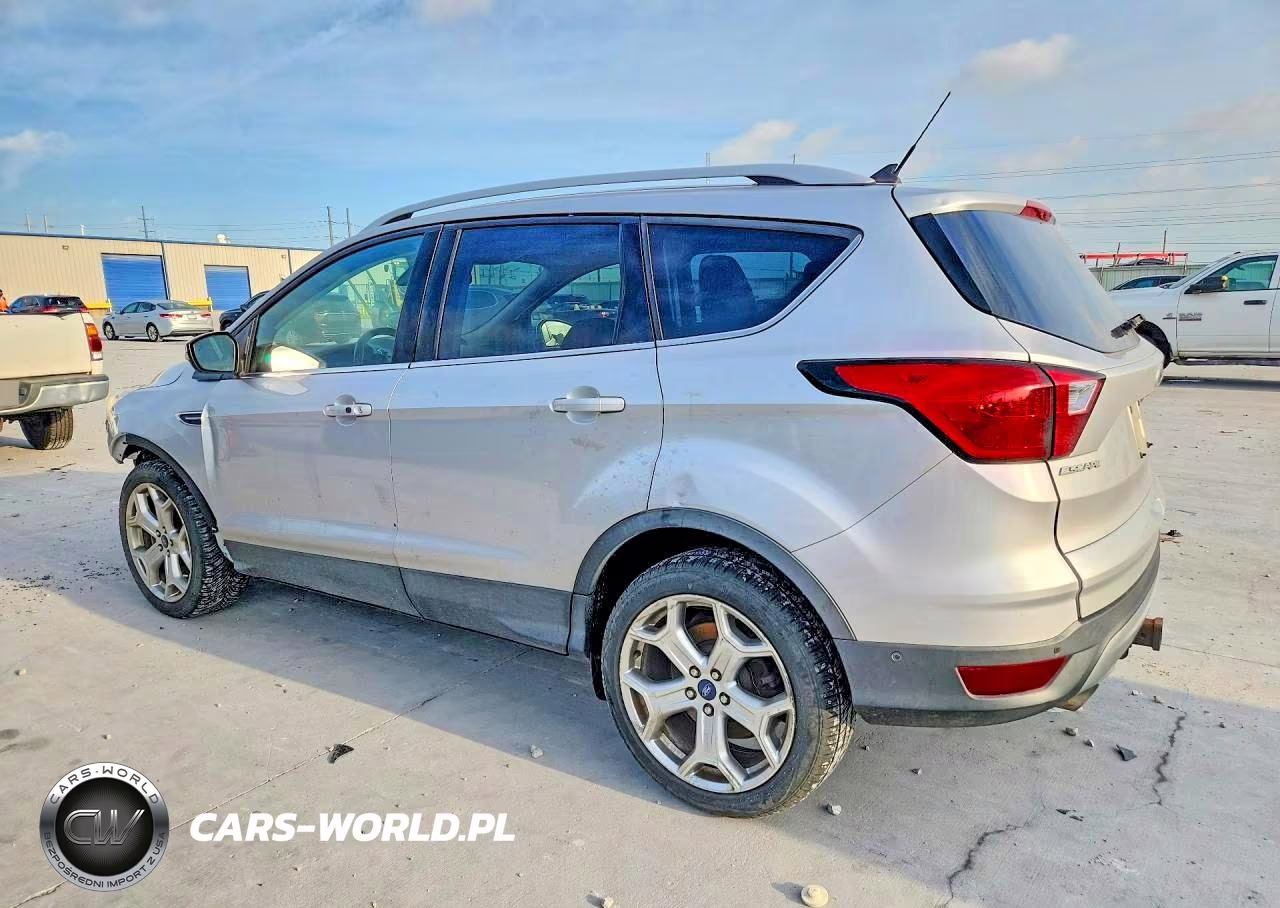2019 Ford Escape Titanium VIN:1FMCU0J90KUA20674 - 2