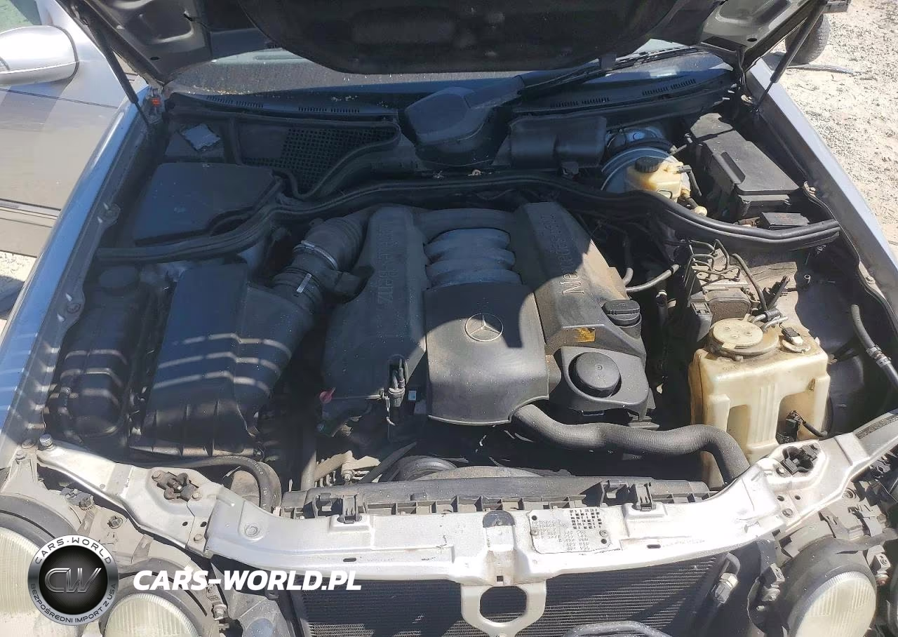 2000 Mercedes-Benz E 320 VIN:WDBJF65J0YB094192 - 11