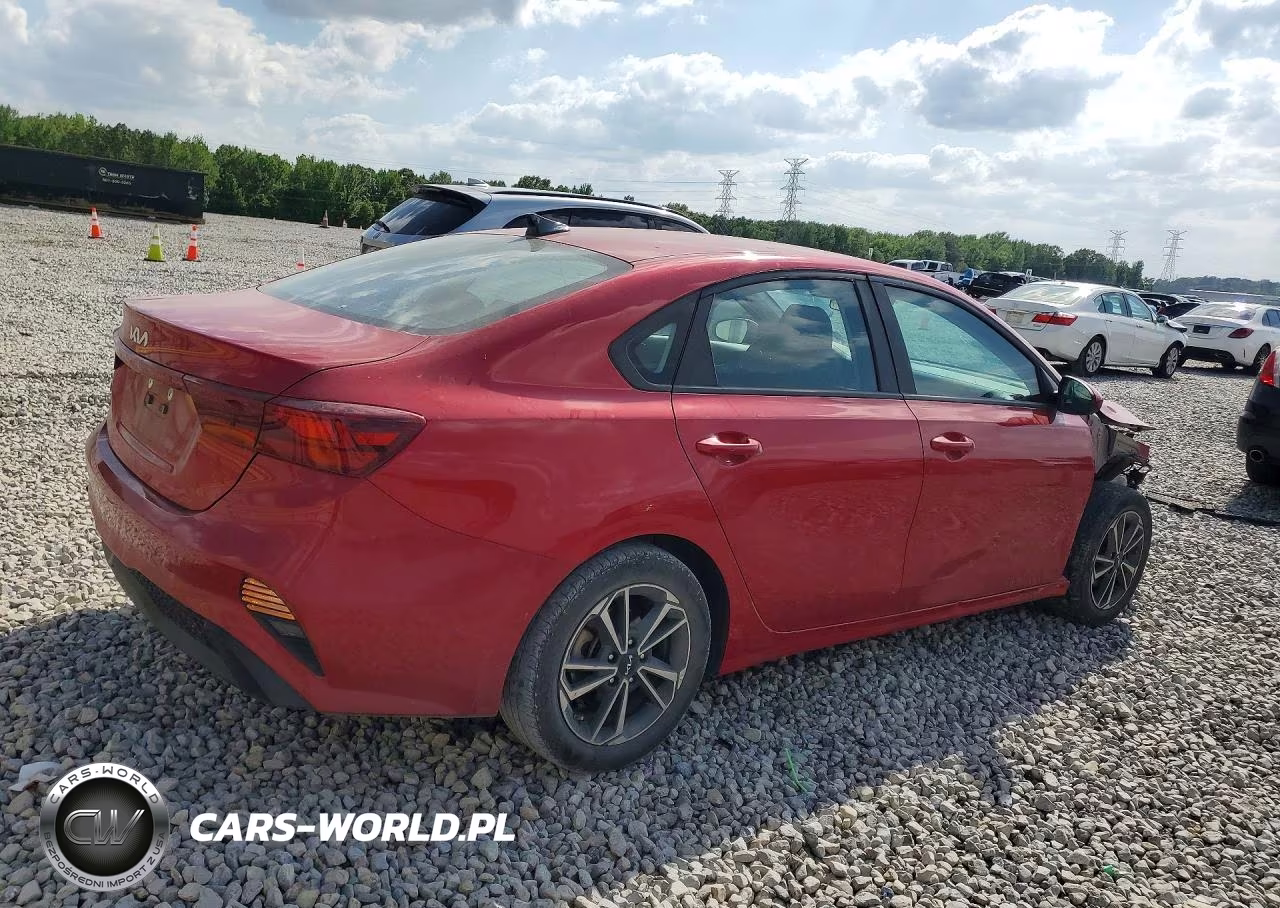 2023 Kia Forte Lxs VIN:3KPF24AD0PE628221 - 3