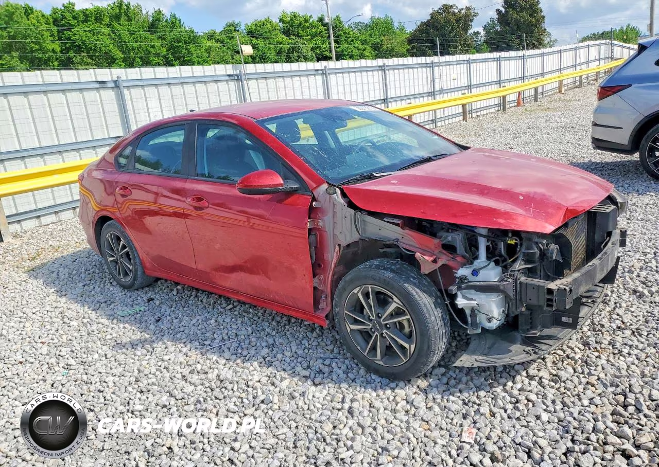 2023 Kia Forte Lxs VIN:3KPF24AD0PE628221 - 4