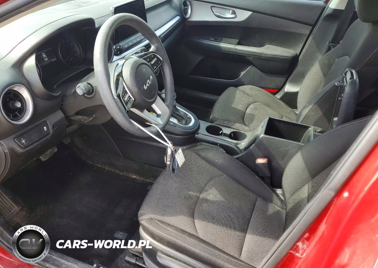 2023 Kia Forte Lxs VIN:3KPF24AD0PE628221 - 7
