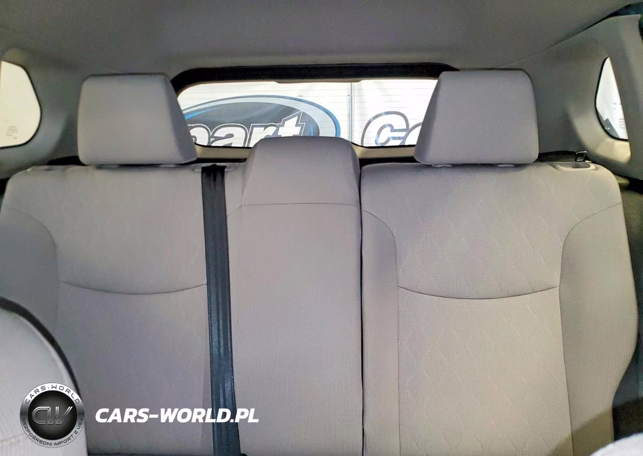 2024 Toyota Corolla Cross L VIN:7MUAAABG7RV108584 - 10