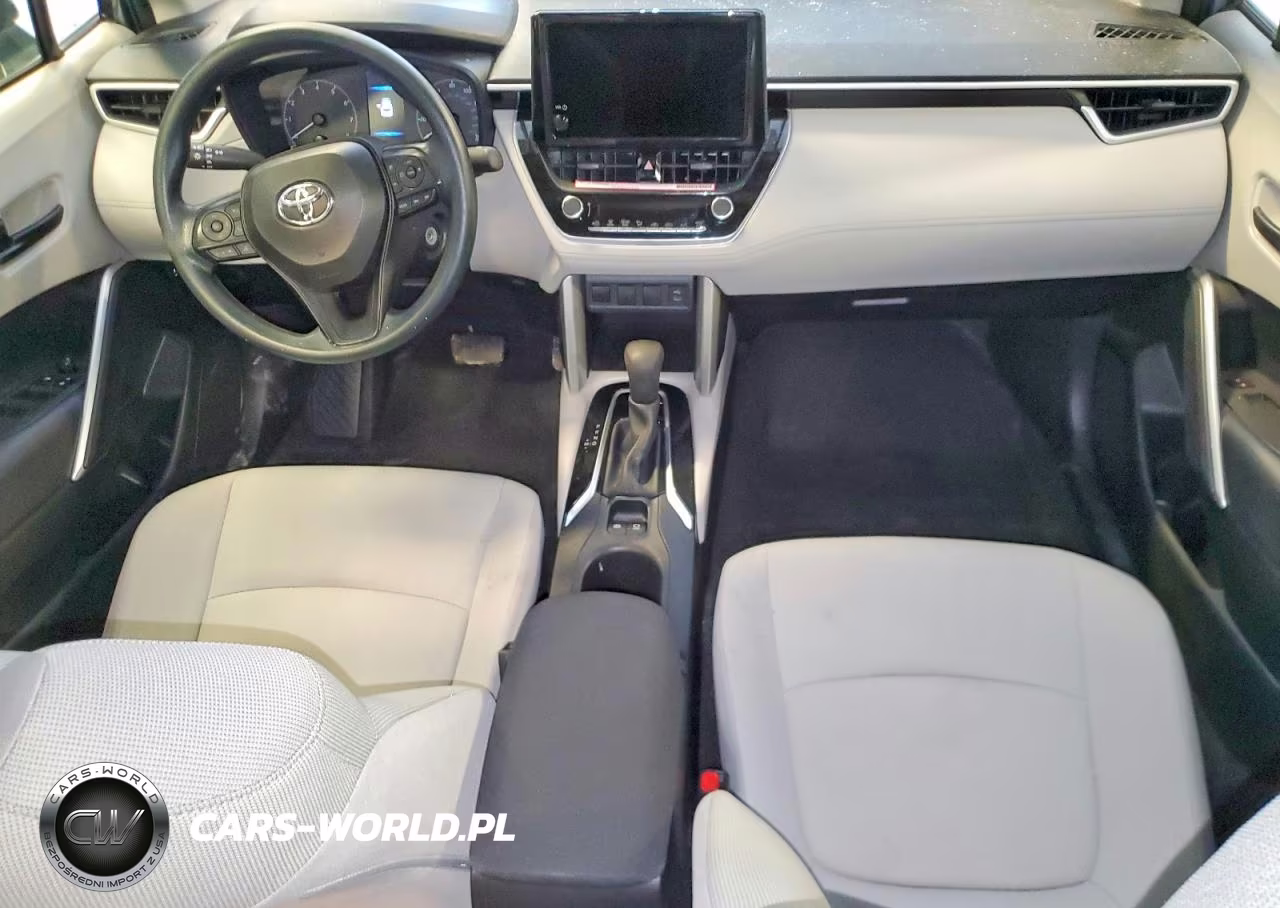 2024 Toyota Corolla Cross L VIN:7MUAAABG7RV108584 - 8