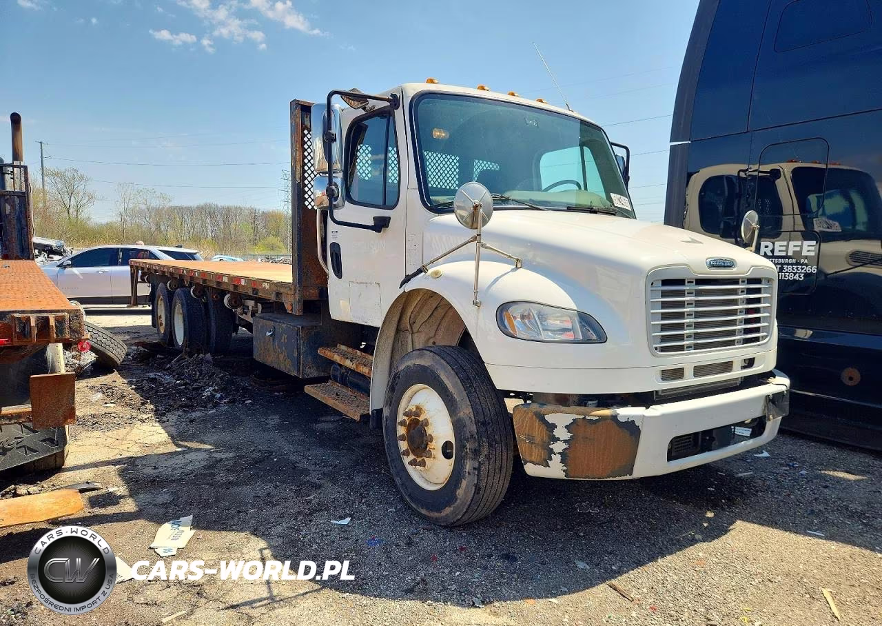 2018 Freightliner Business Class M2 Flatbed Truck
