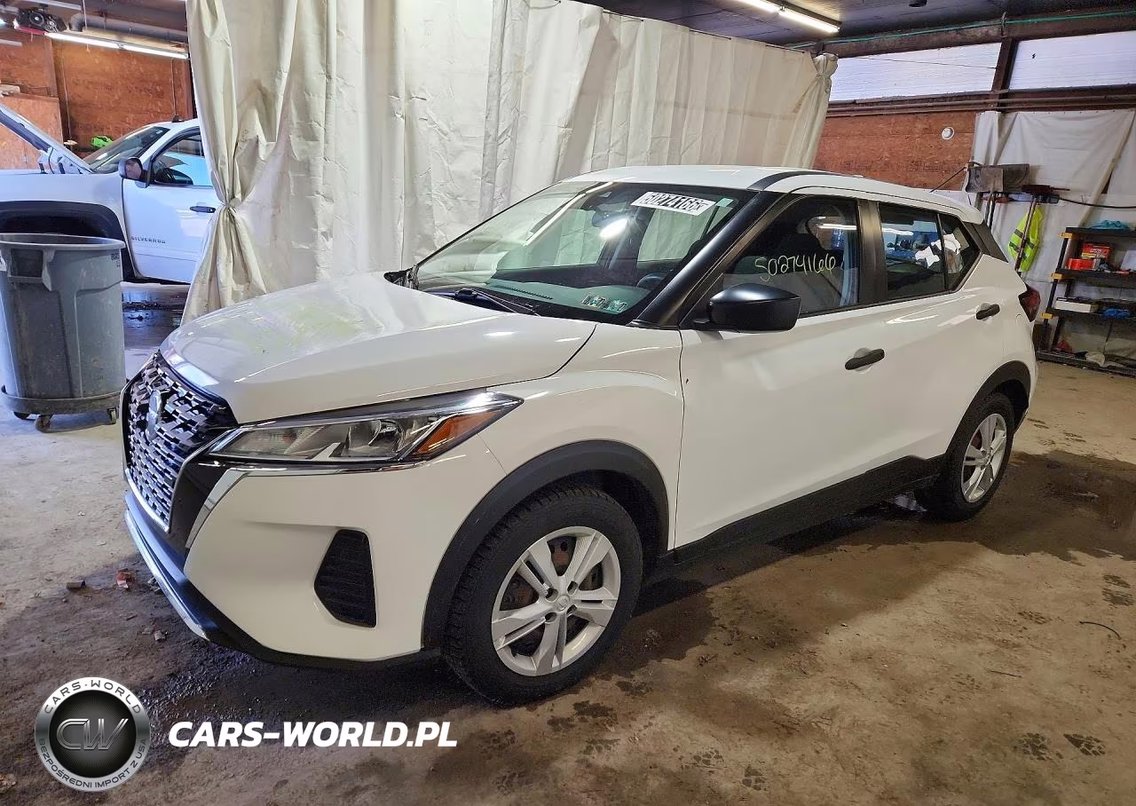 2021 Nissan Kicks S