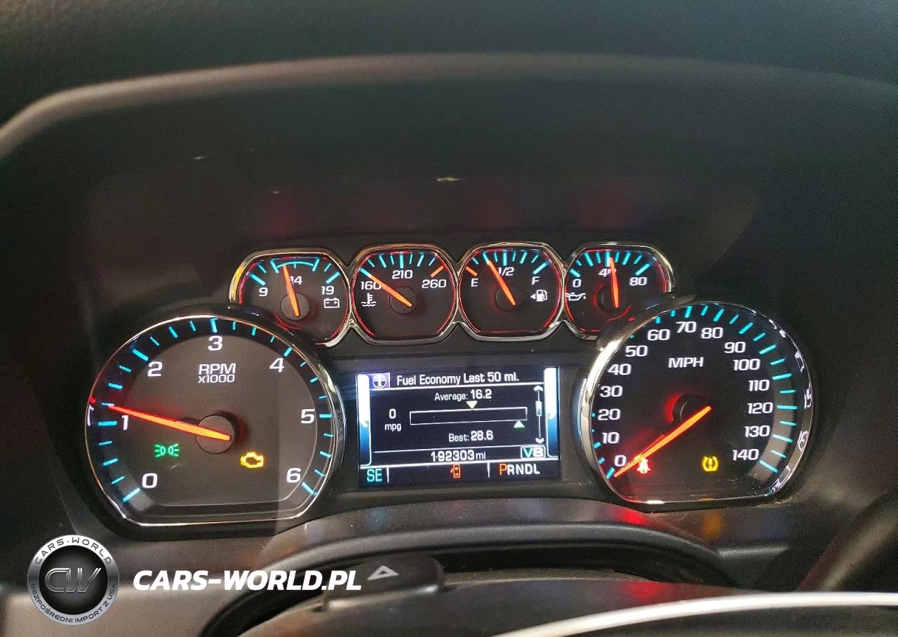 2018 Chevrolet Silverado K1500 Lt VIN:3GCUKREC2JG545763 - 9