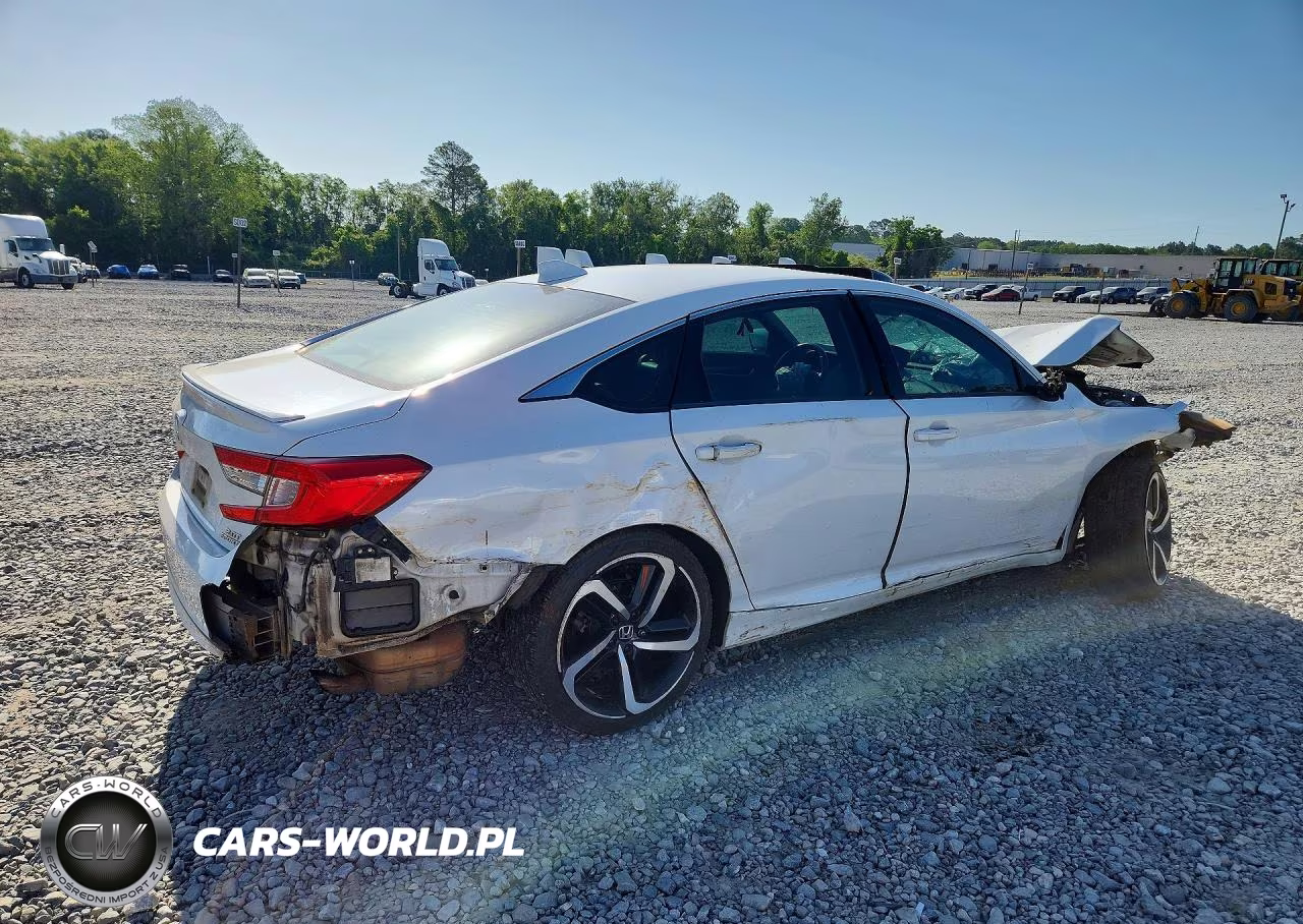 2018 Honda Accord Sport VIN:1HGCV2F3XJA046492 - 3