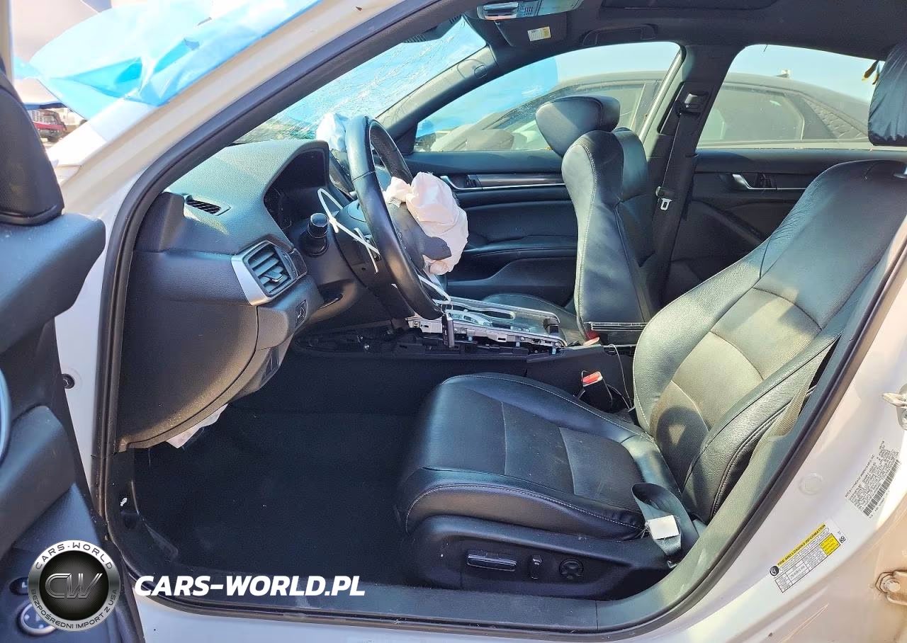 2018 Honda Accord Sport VIN:1HGCV2F3XJA046492 - 7