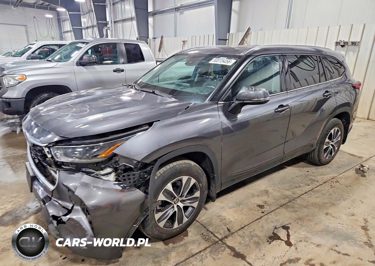 2021 Toyota Highlander Xle
