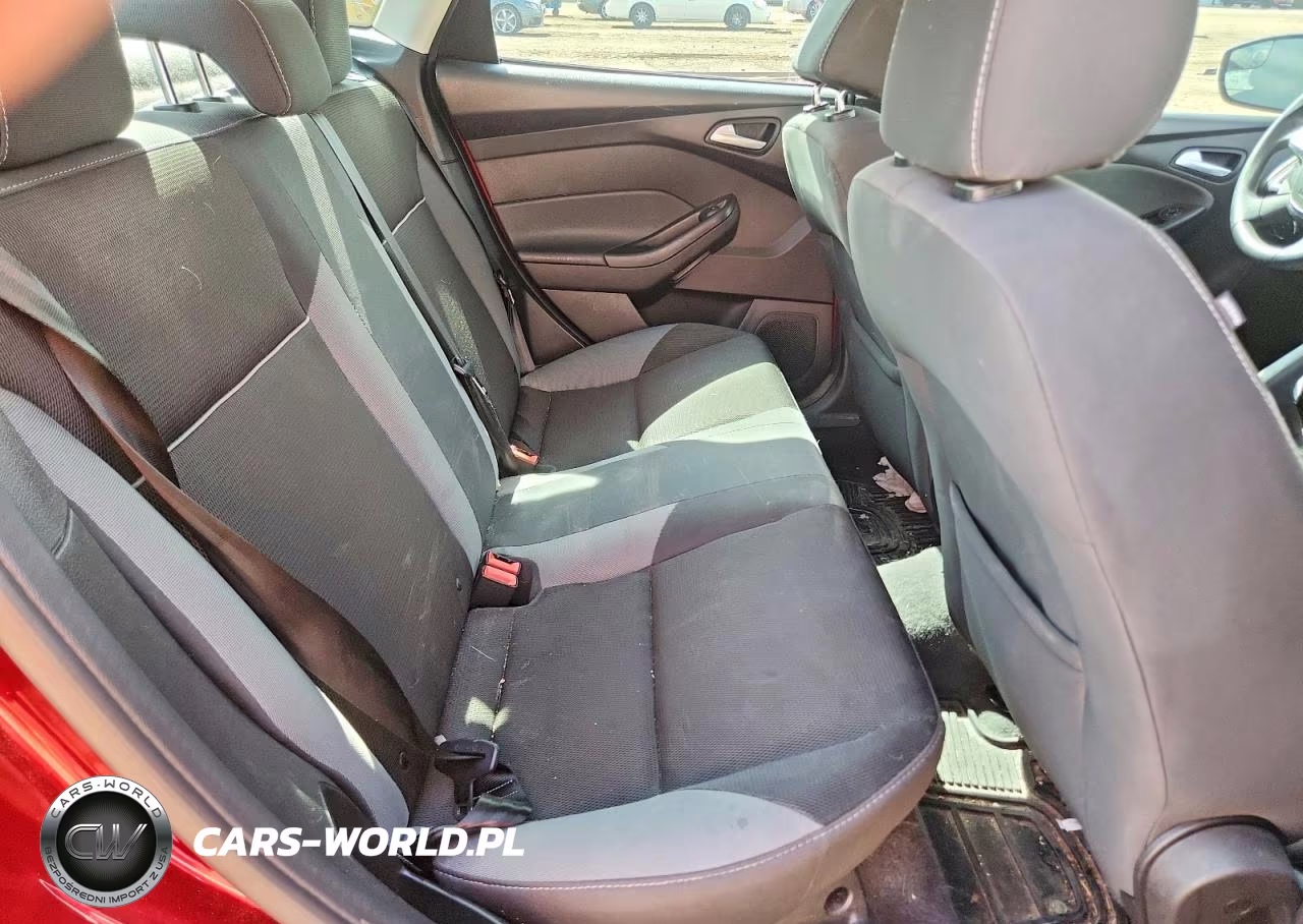 2014 Ford Focus Se VIN:1FADP3F29EL362928 - 10