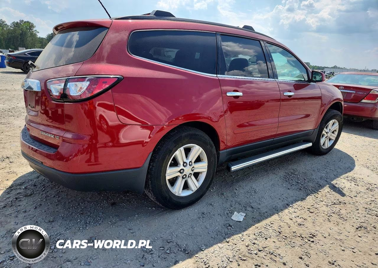 2014 Chevrolet Traverse VIN:1GNKVHKD1EJ187265 - 3