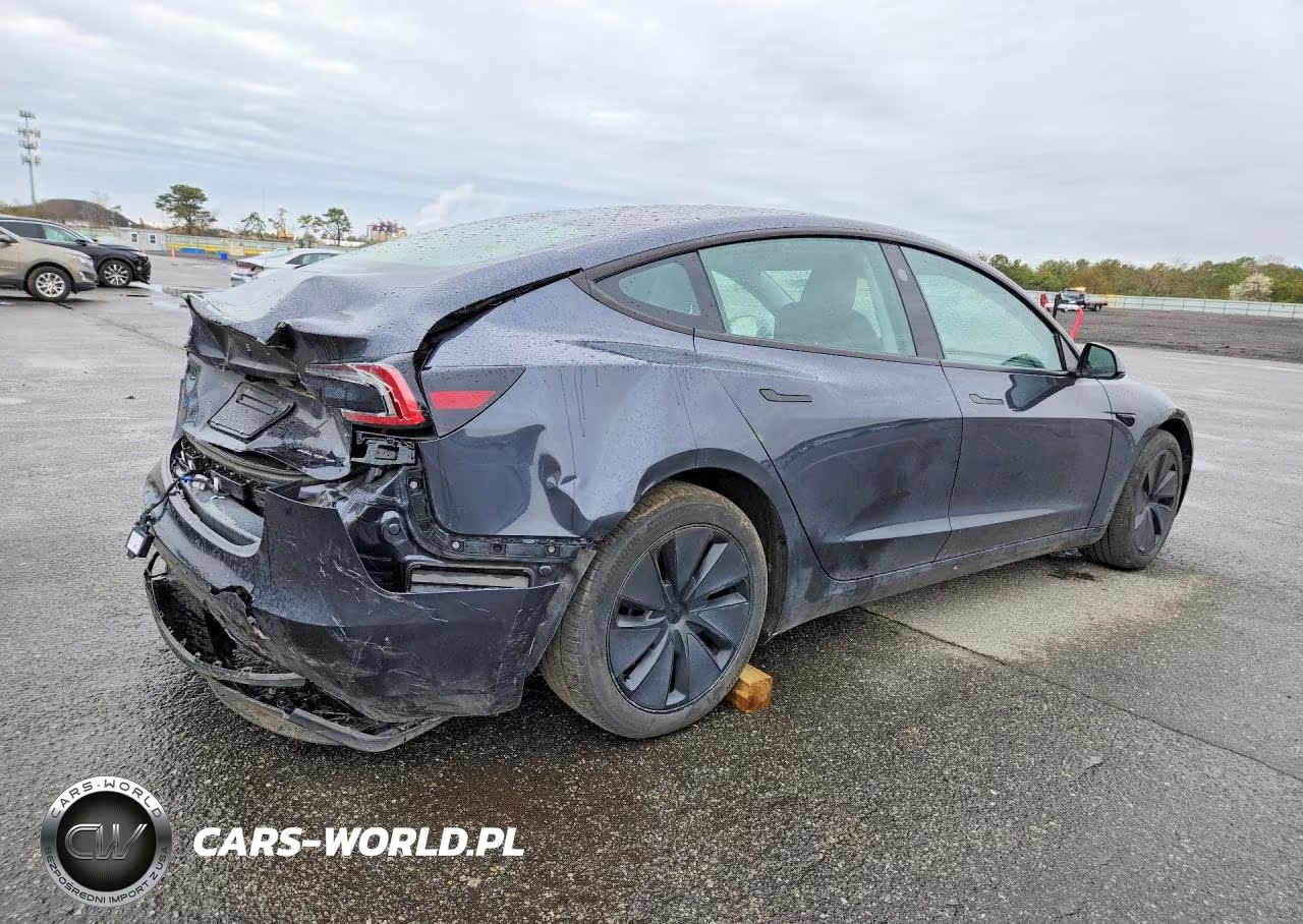 2024 Tesla Model 3 VIN:5YJ3E1EB0RF788274 - 3