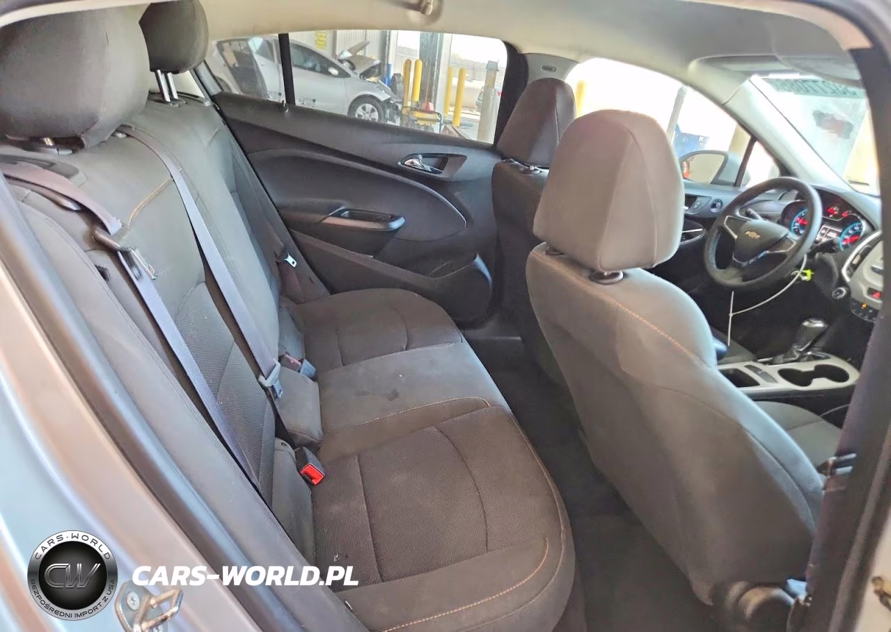 2017 Chevrolet Cruze Ls VIN:1G1BC5SM8H7271381 - 10