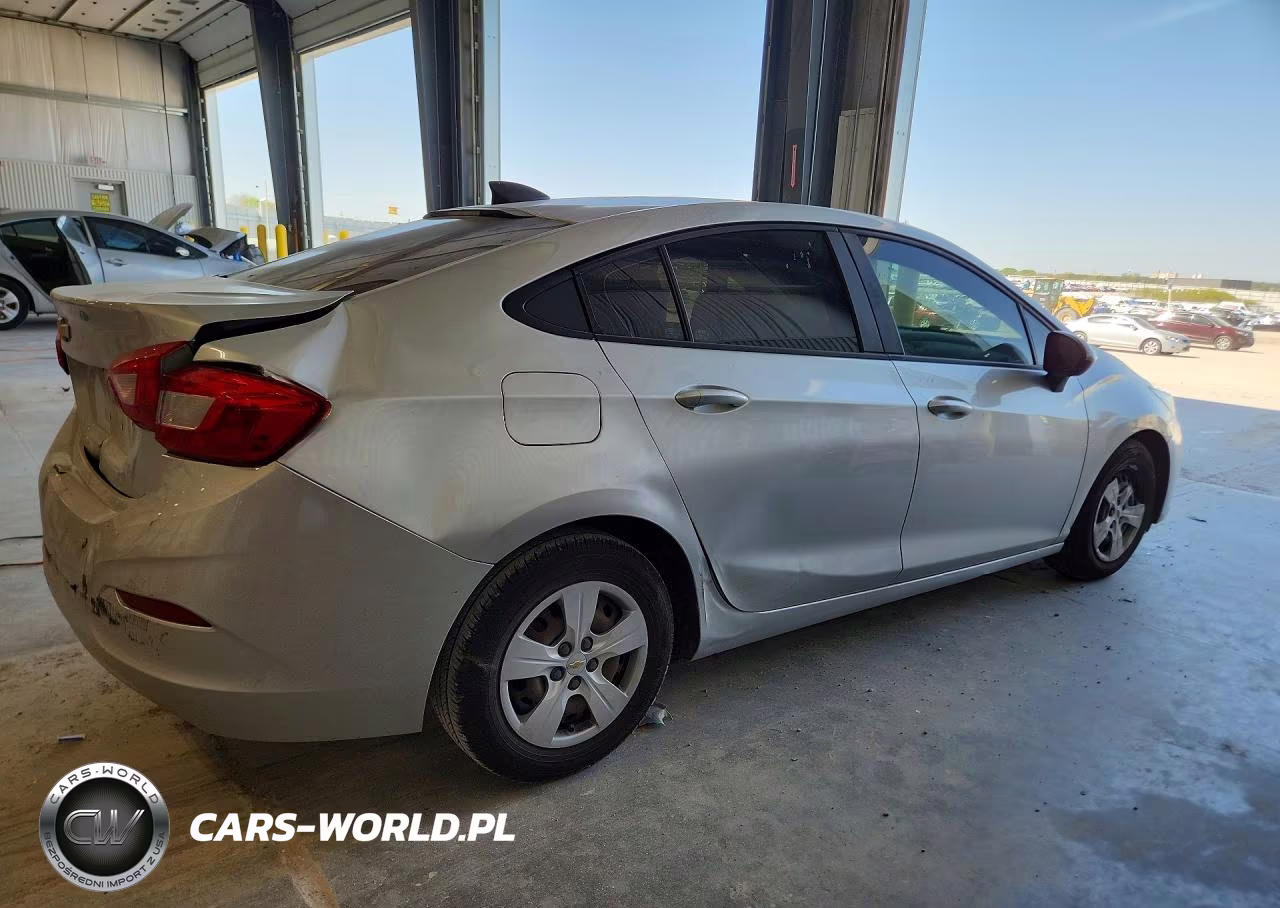 2017 Chevrolet Cruze Ls VIN:1G1BC5SM8H7271381 - 3