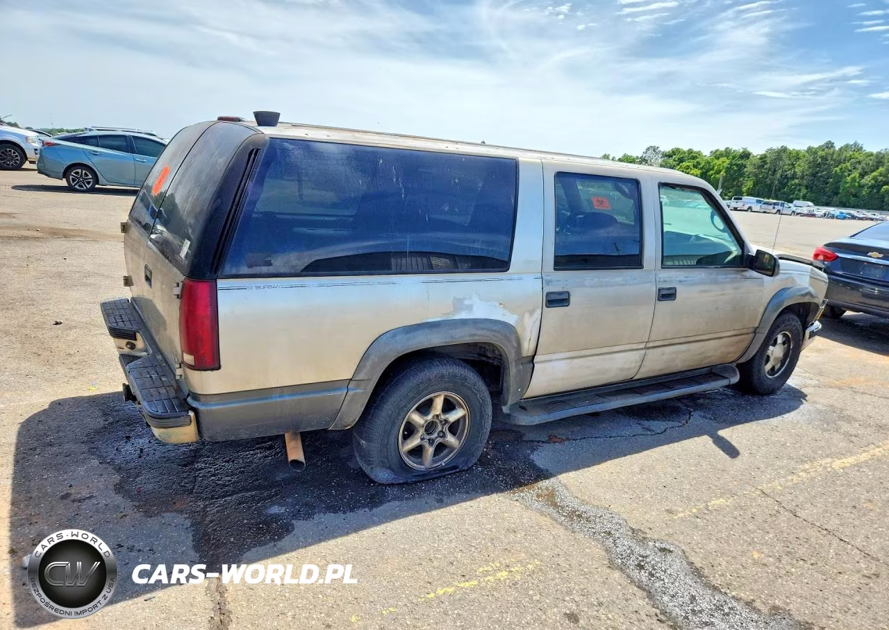1999 Chevrolet Suburban C1500 VIN:1GNEC16R3XJ503770 - 3