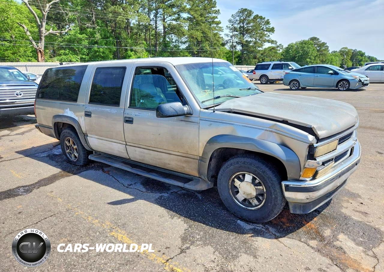 1999 Chevrolet Suburban C1500 VIN:1GNEC16R3XJ503770 - 4
