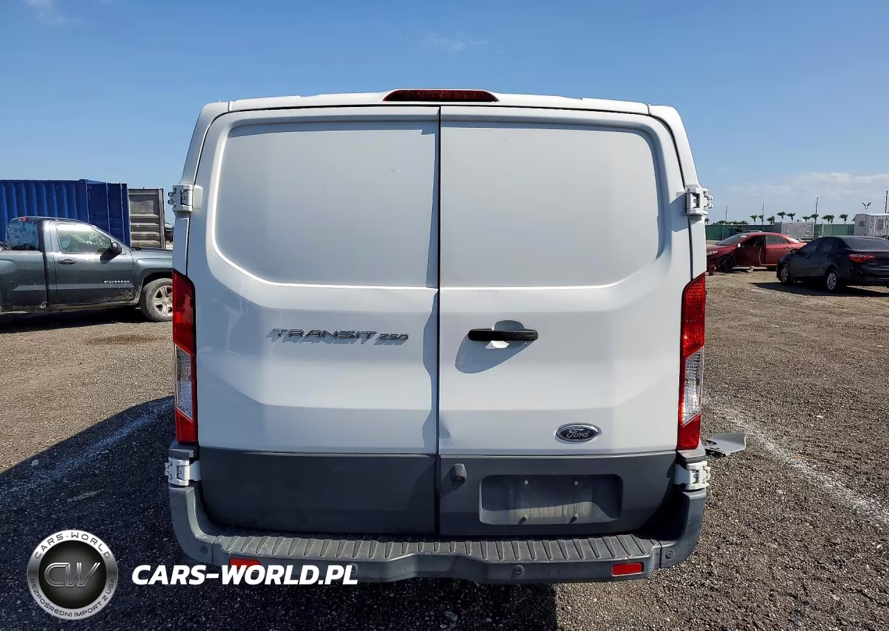 2015 Ford Transit T-250 VIN:1FTNR1YM5FKB32970 - 6